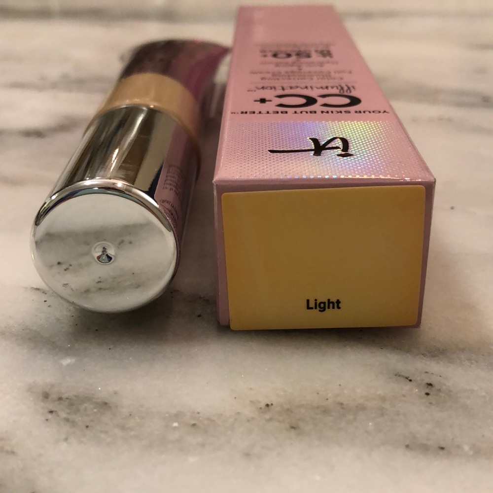 IT Cosmetics CC+ Cream with SPF 50 in Light - Picture 5 of 6